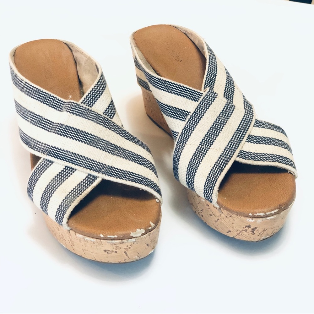 !NYOP! Sonoma Blue & White Wedge Sandals - Women’s 8.5